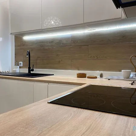 Anchor Your Docking Point In The Heart Of Appartamento